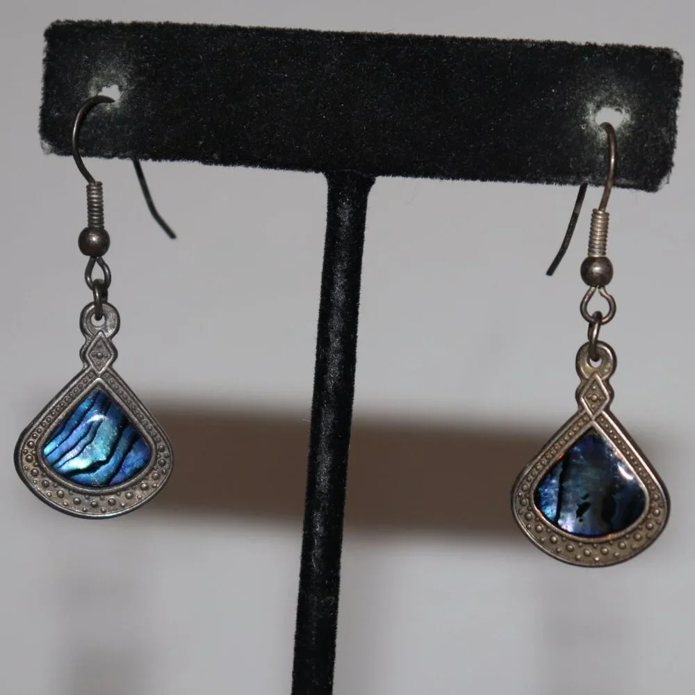 💙🌊 Beautiful Silver Hook Dangling Paua Shell Earrings · 1 5/8
